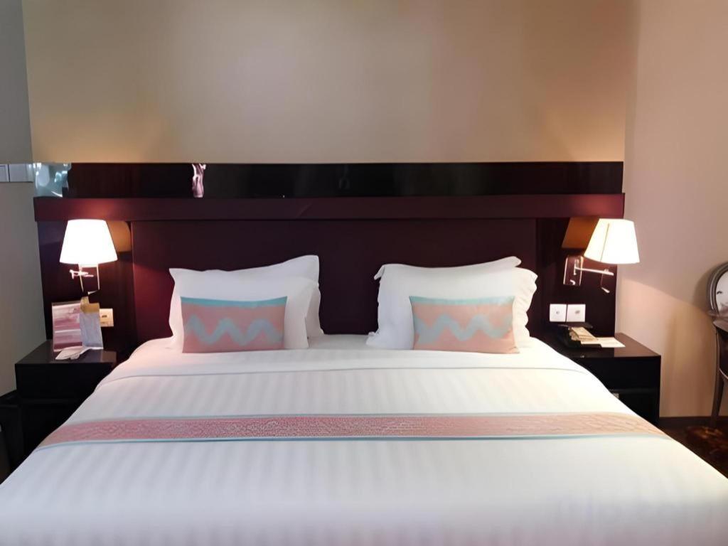 The Belagri Hotel And Convention Sorong Dış mekan fotoğraf